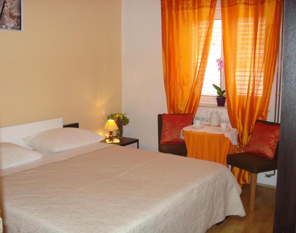 Guest House Adria Senj  Ngoại thất bức ảnh