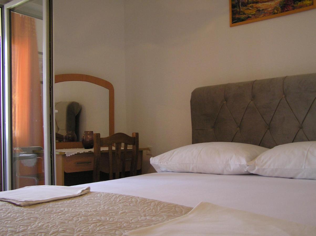 Guest House Adria Senj  Ngoại thất bức ảnh